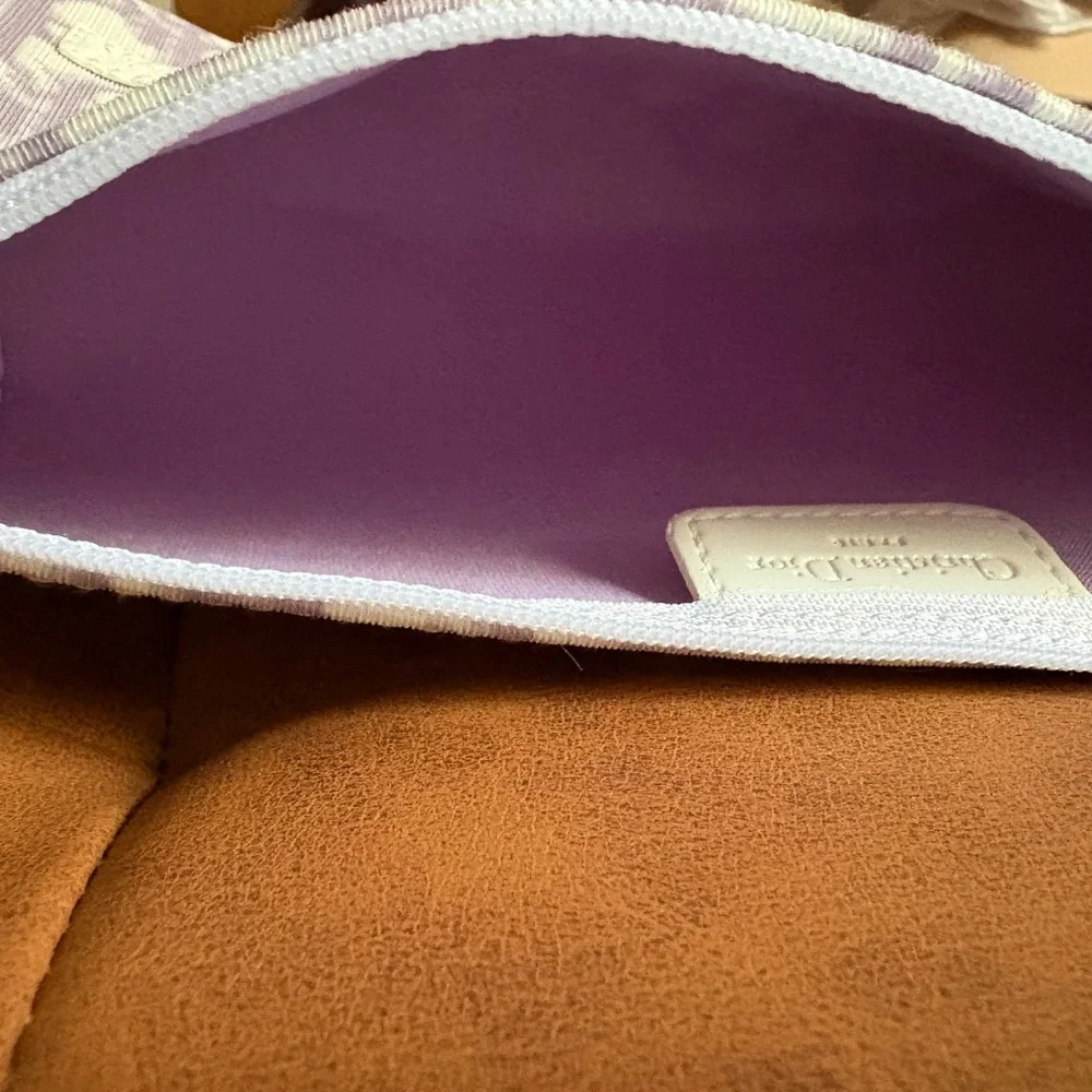 Dior Pouch - Picture 10 of 12